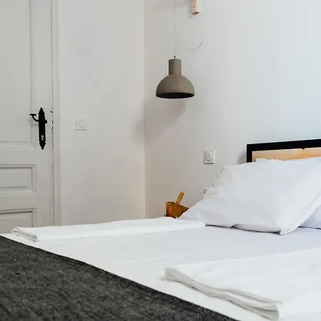 Mouse House Kapana 3* פלובדיב